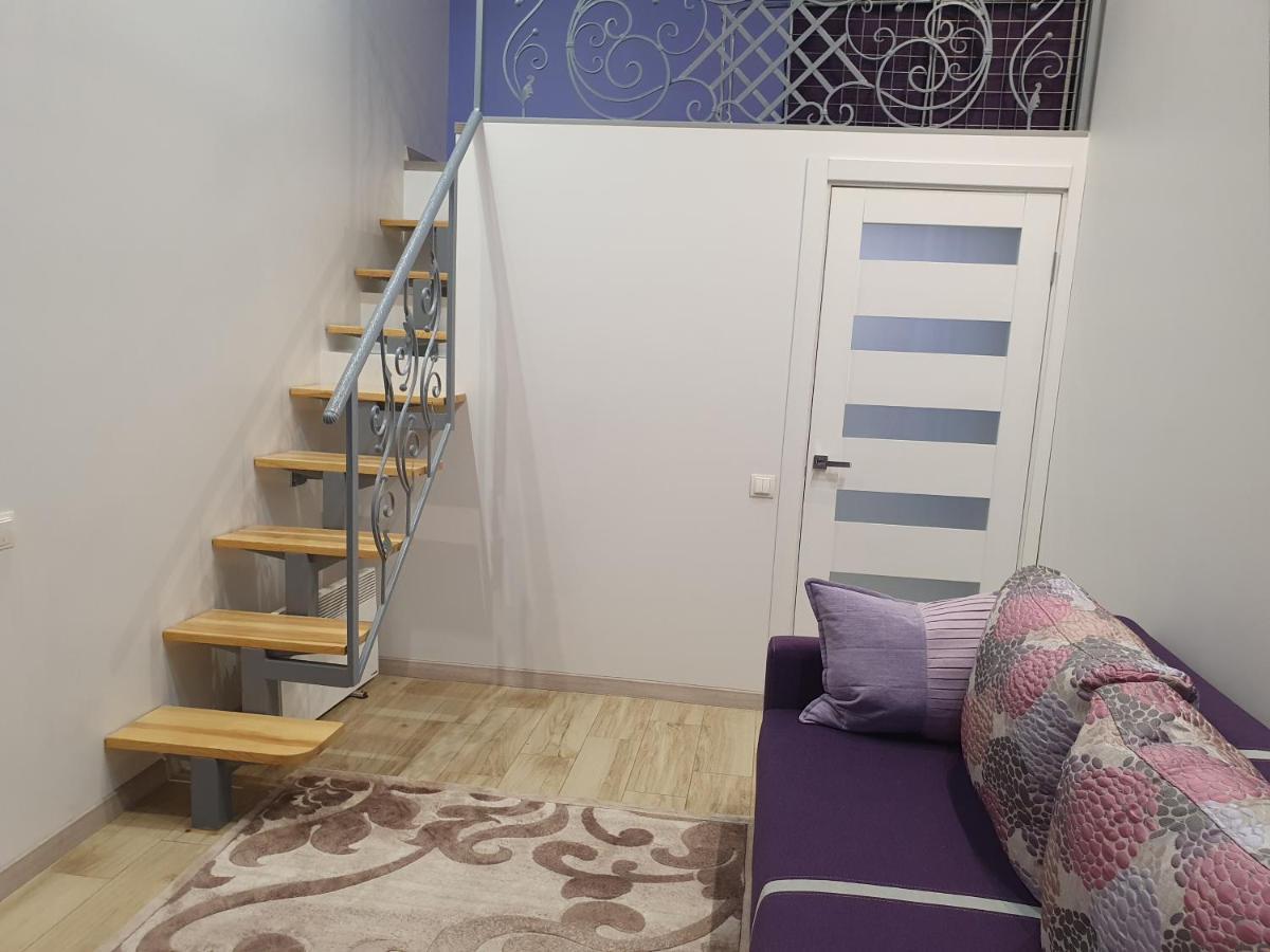 Romantik Eko Apartment Lviv Ngoại thất bức ảnh