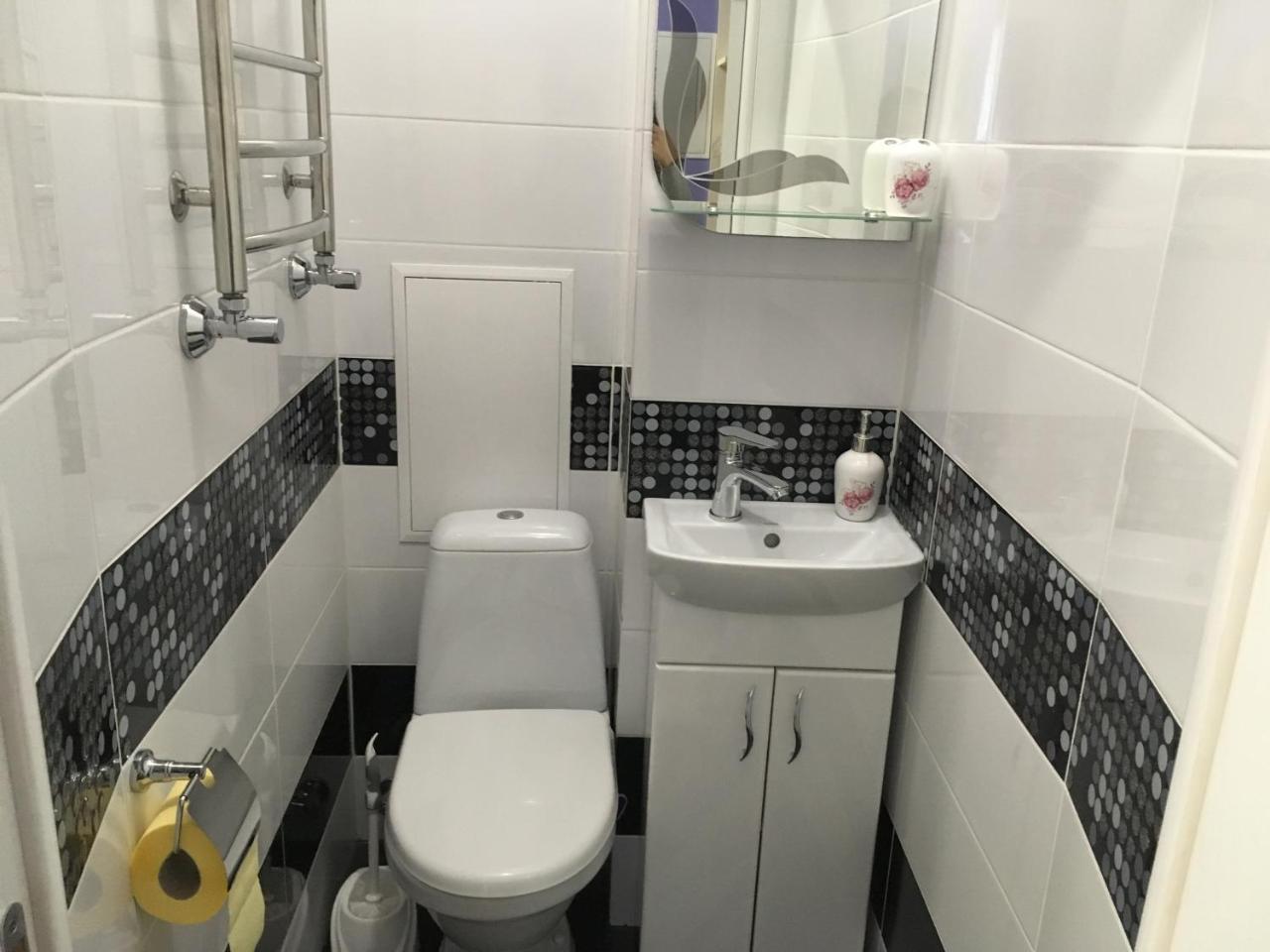 Romantik Eko Apartment Lviv Ngoại thất bức ảnh
